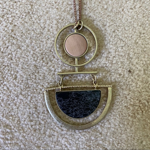 Vintage Jewelry - Gold Necklace
